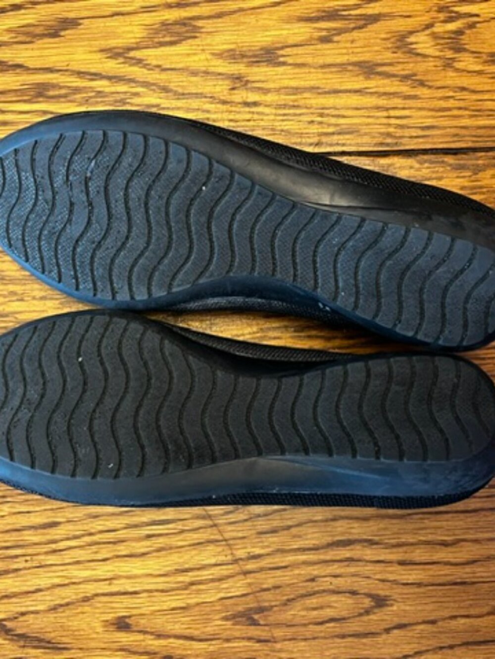 Women's London Fog Collection flat Shoe, Black, Size 7W, Textile upper, Ex Cond! - Picture 6 of 7